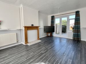 Lounge- click for photo gallery